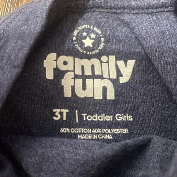 Family Fun 3T American Peace Tee, Unisex - Picture 3 of 3